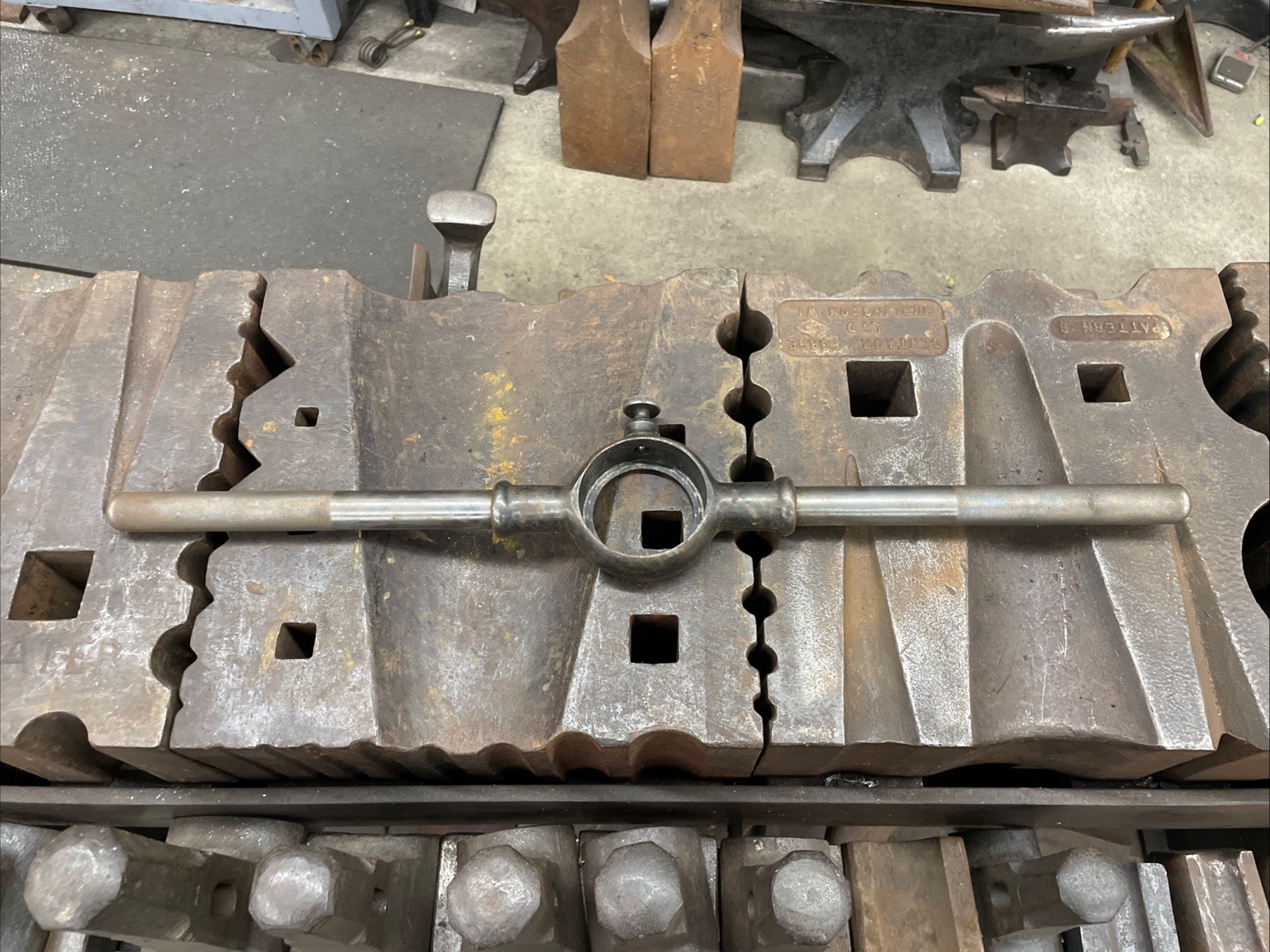 GTD Little Giant Die Stock Holder 23-1/2” Long Holds 2-3/4” Die Good Condition