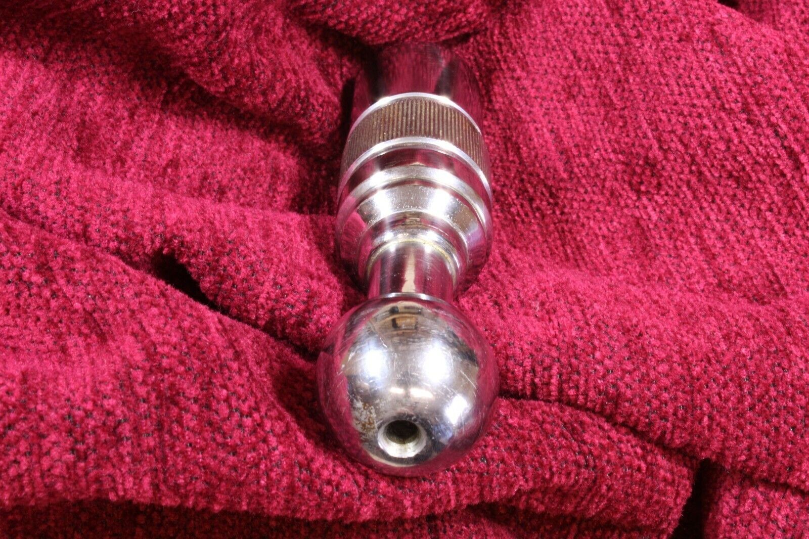 Nickel-plated iron construction plumb bob. Large thread Plumb bob nickel plated