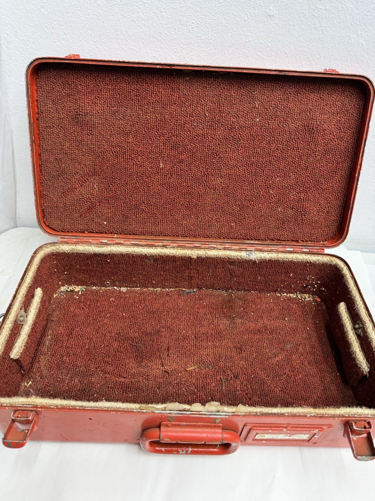 Vintage Red Metal Equipment Case 19″ Instrument Tool Box Carpet Lined Storage