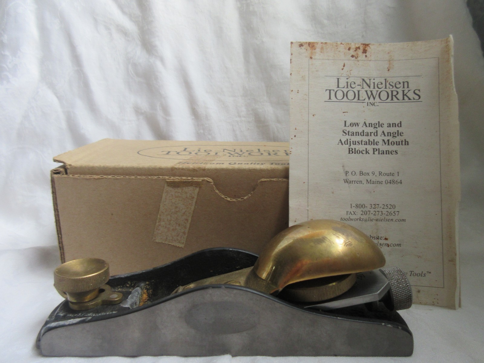 LIE-NIELSEN 2004 LOW ANGLE ADJUSTABLE MOUTH BLOCK PLANE, BOX, PAPERWORK