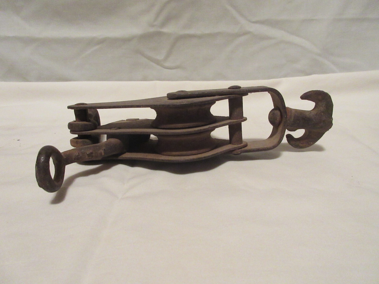 Vintage Double Pulley 45J with Swivel Hook 43J and Rachet