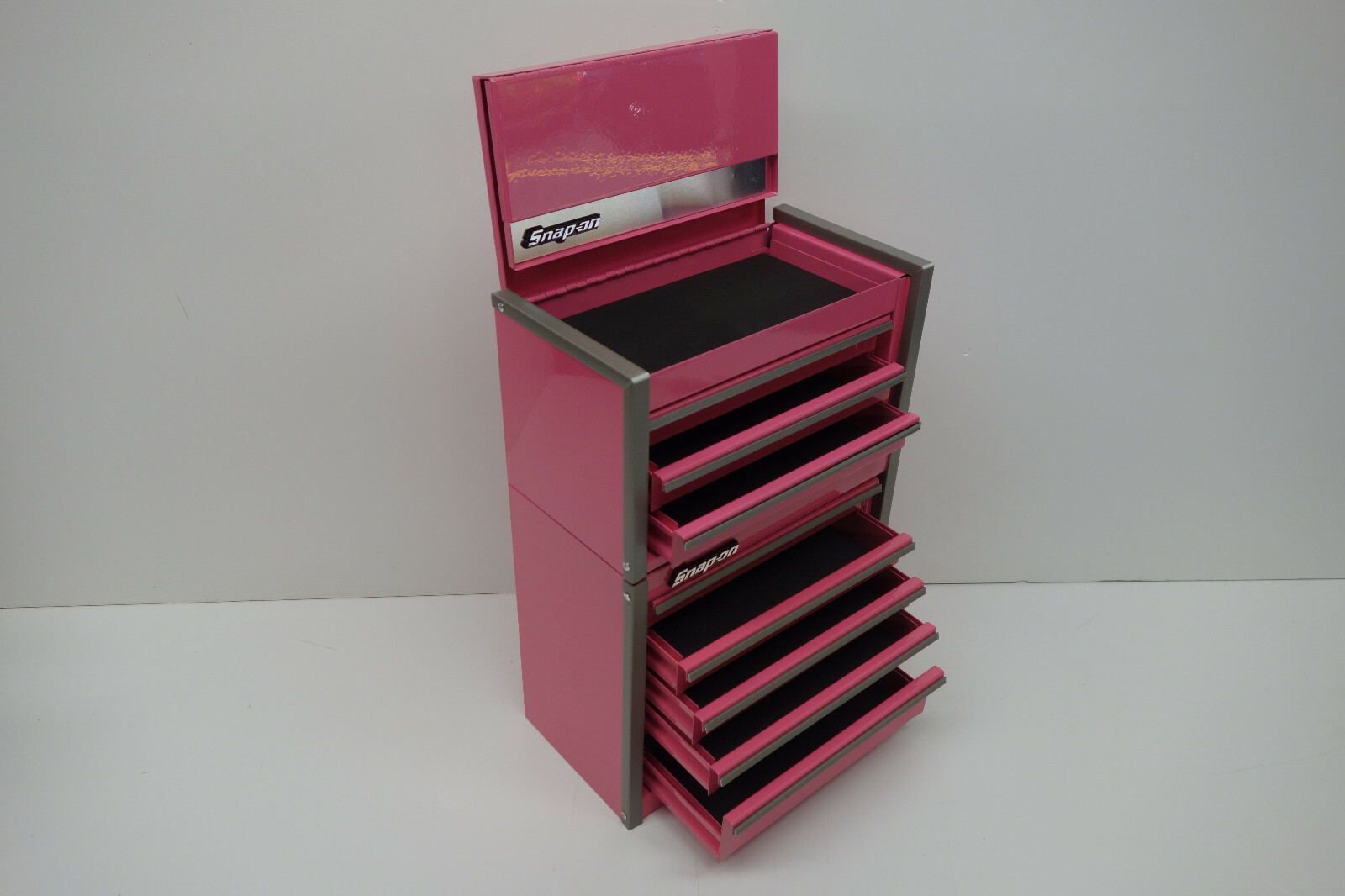 Snap-On – Micro Roll Cab BOTTOM & TOP chest “SET” Mini Tool Box Pink. Brand NEW