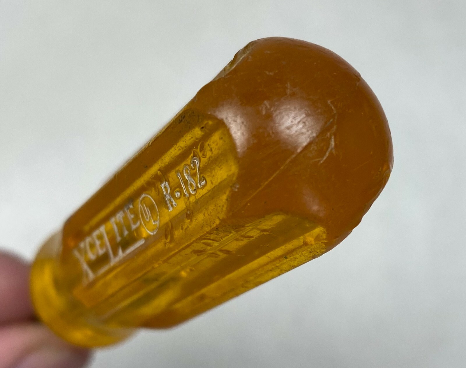 Vintage XCELITE R-182 Mini Amber Hard Handle Slotted Flat Tip Screwdriver USA