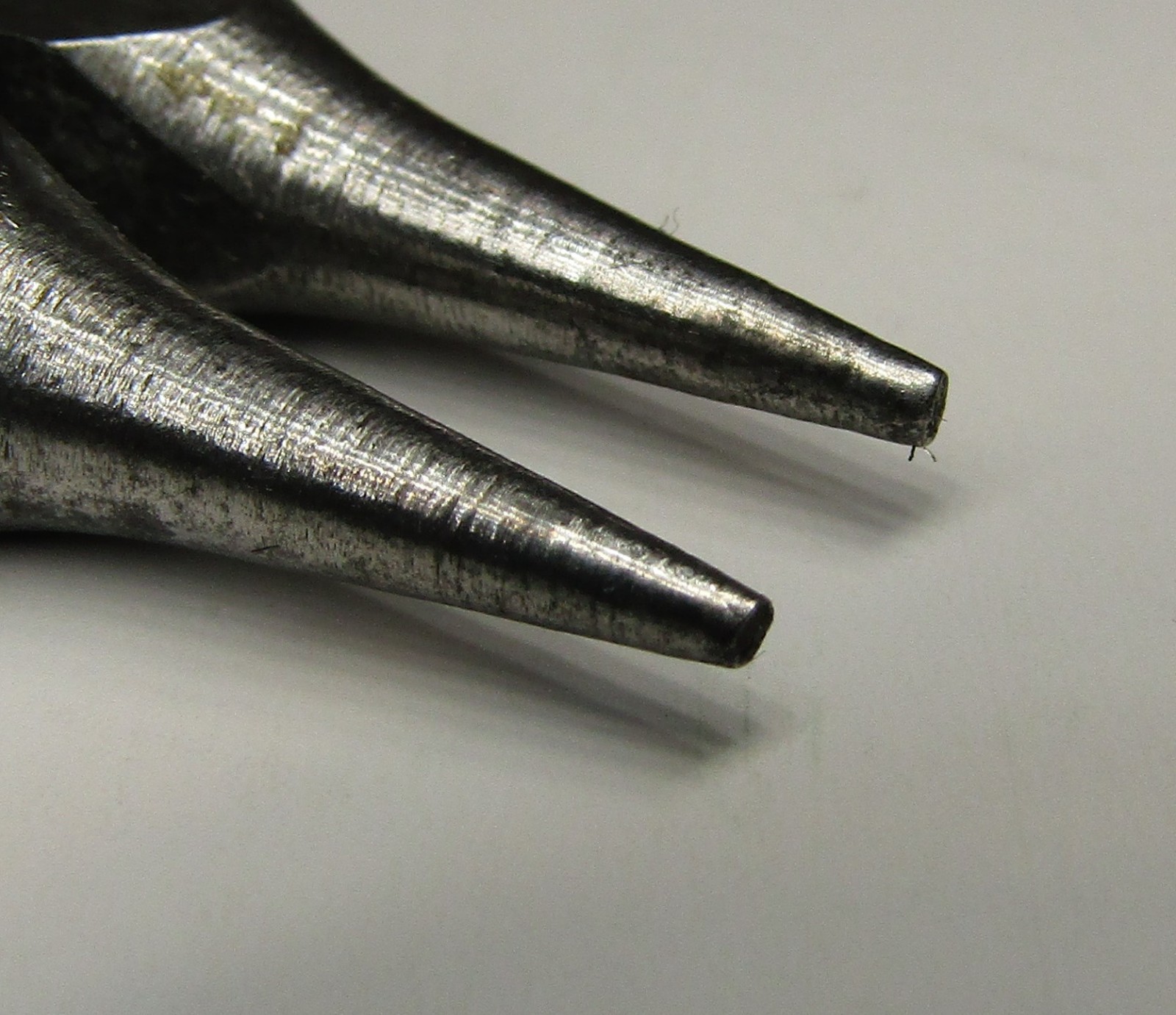 Vintage 4 1/2″ *Proto* Round Nose Pliers 283 – Made in U.S.A.