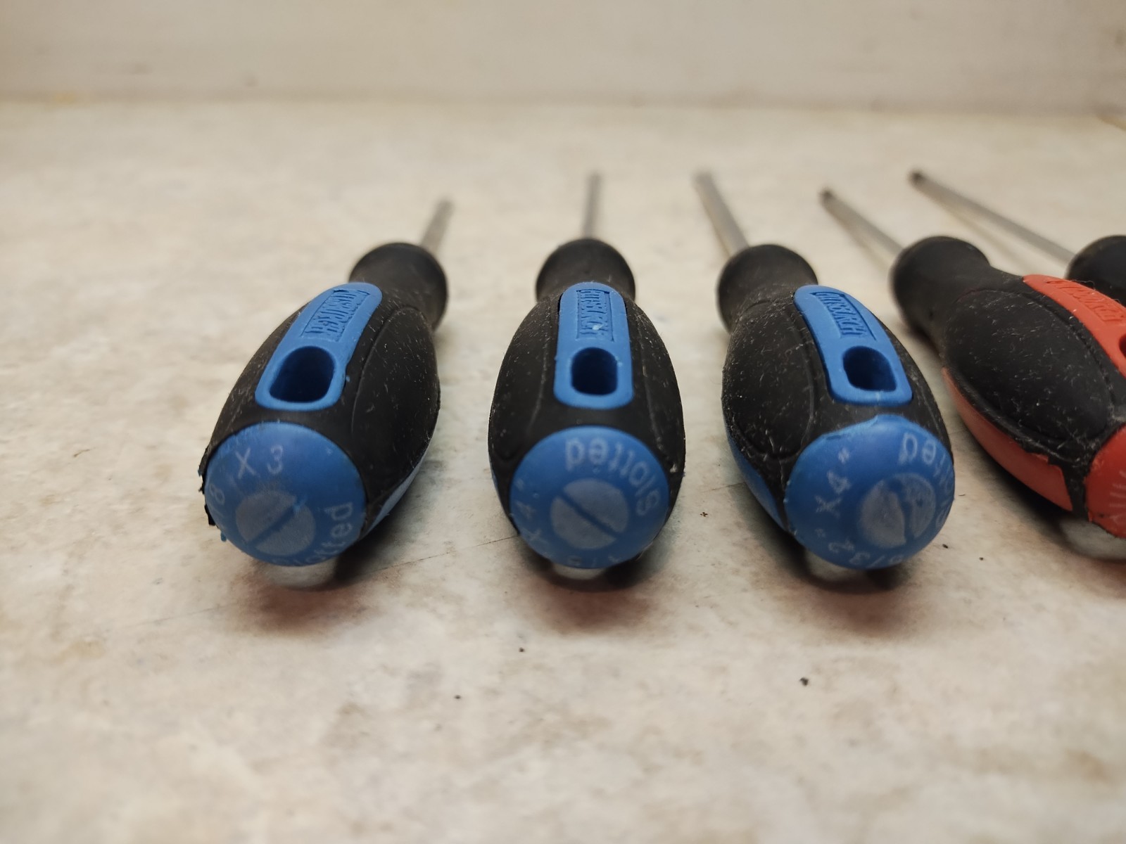 Set of 10 Pittsburgh Screwdrivers