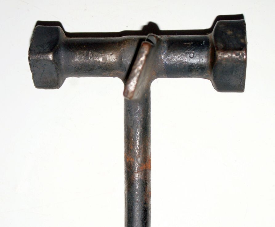 J I CASE OK1294 Eagle H Shape socket Plow Farm Implement Wrench Tool Old Antique