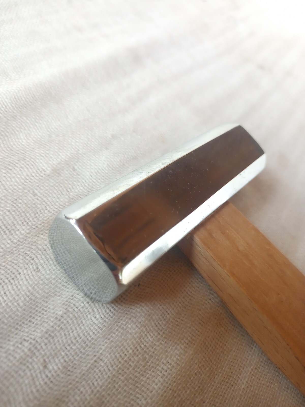 Professional Japanese Carpenter’s Genno Hammer 400g.