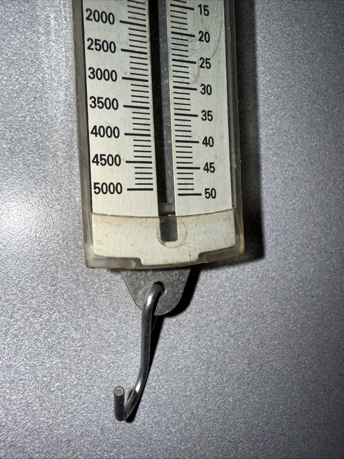 Vintage Ohaus 8008-MN spring scale 0-5000 Grams / 0-50 newtons Collectible