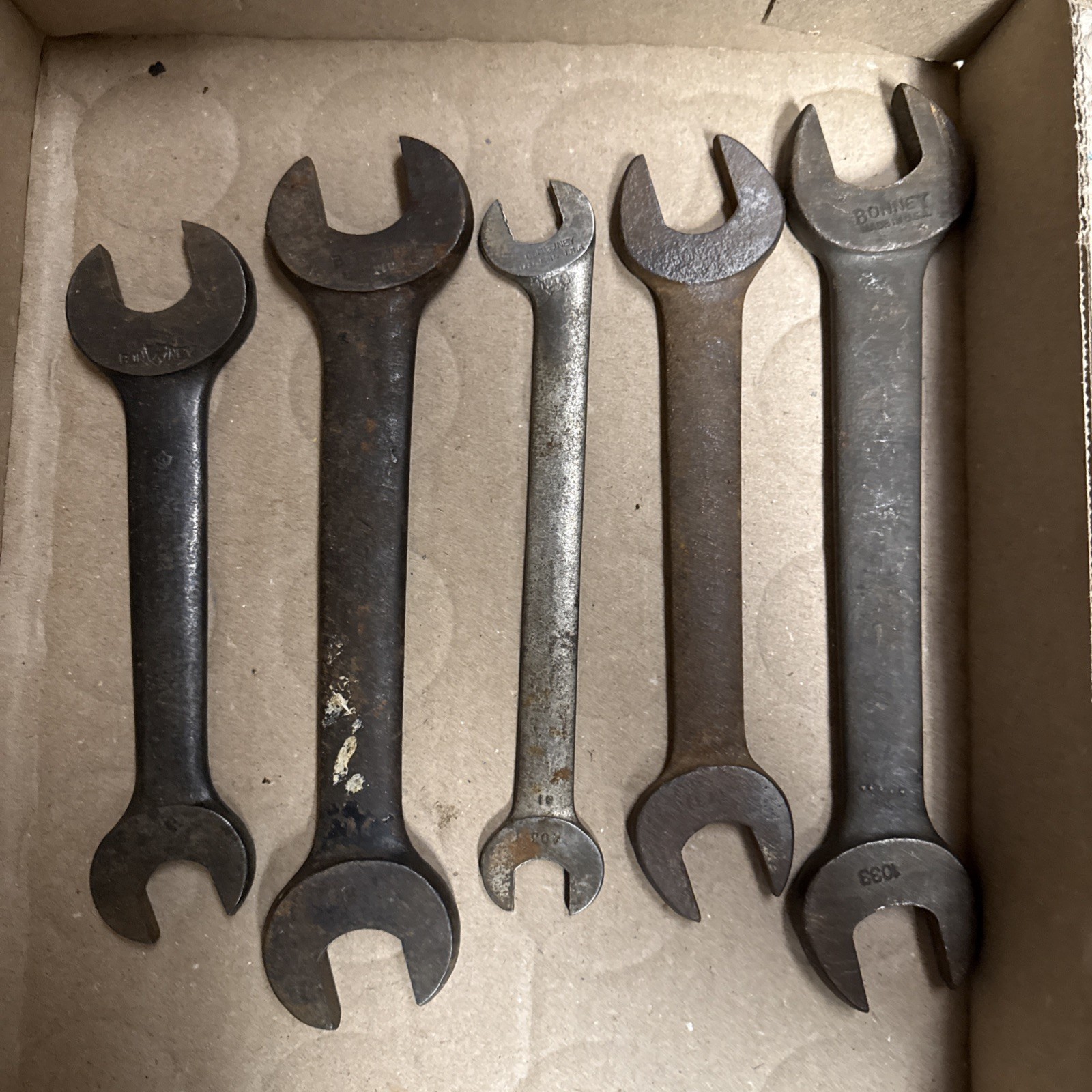 Bonney Lot 10” adjustable wrench. 1/2 to 3/4 adapter. Wrenches and sockets.