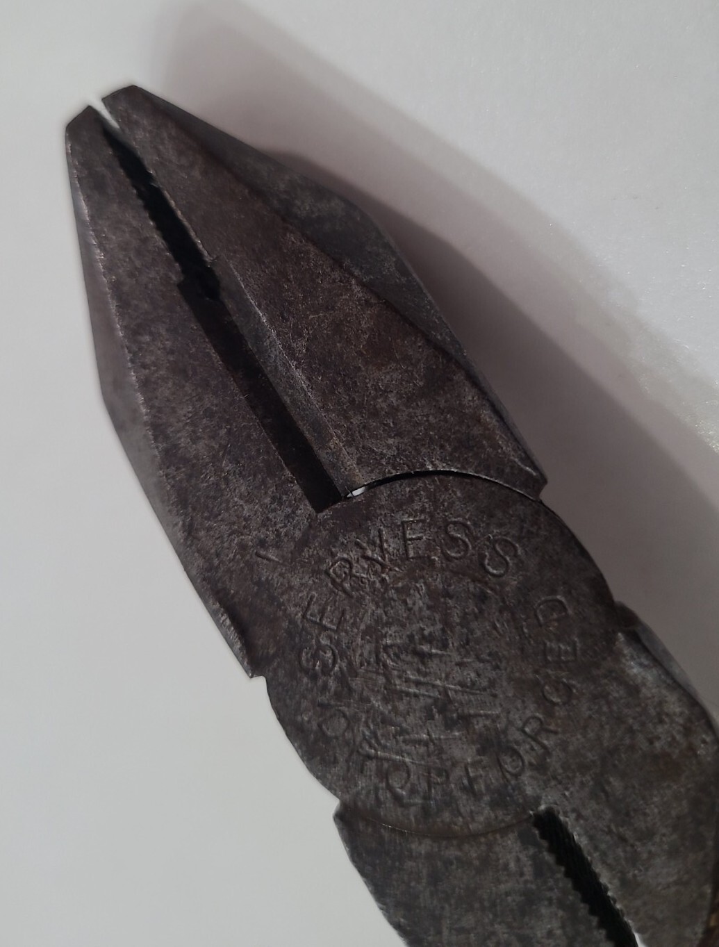 Servess Lineman Pliers Drop Forge Japan Made Vintage Old Hand Tool Rusty Tool 8″