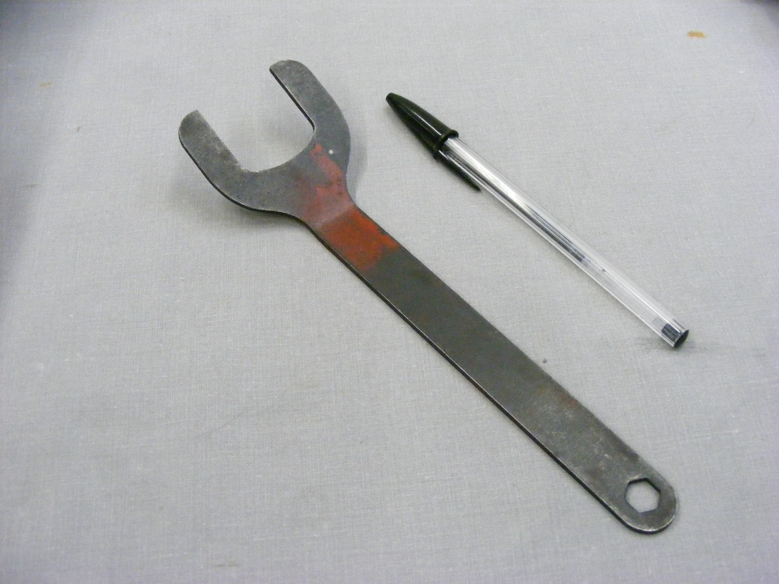 Offset 1-1/4″ Arbor Wrench