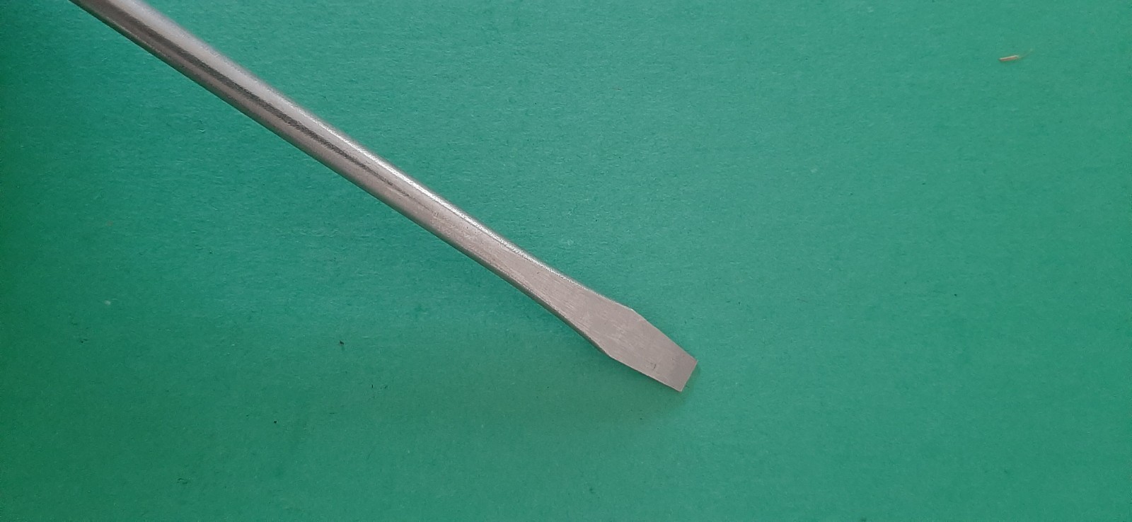 NOS Millers Falls no. 7777 6″ Black Wood Handle Slotted Flat Head Screwdriver 7A