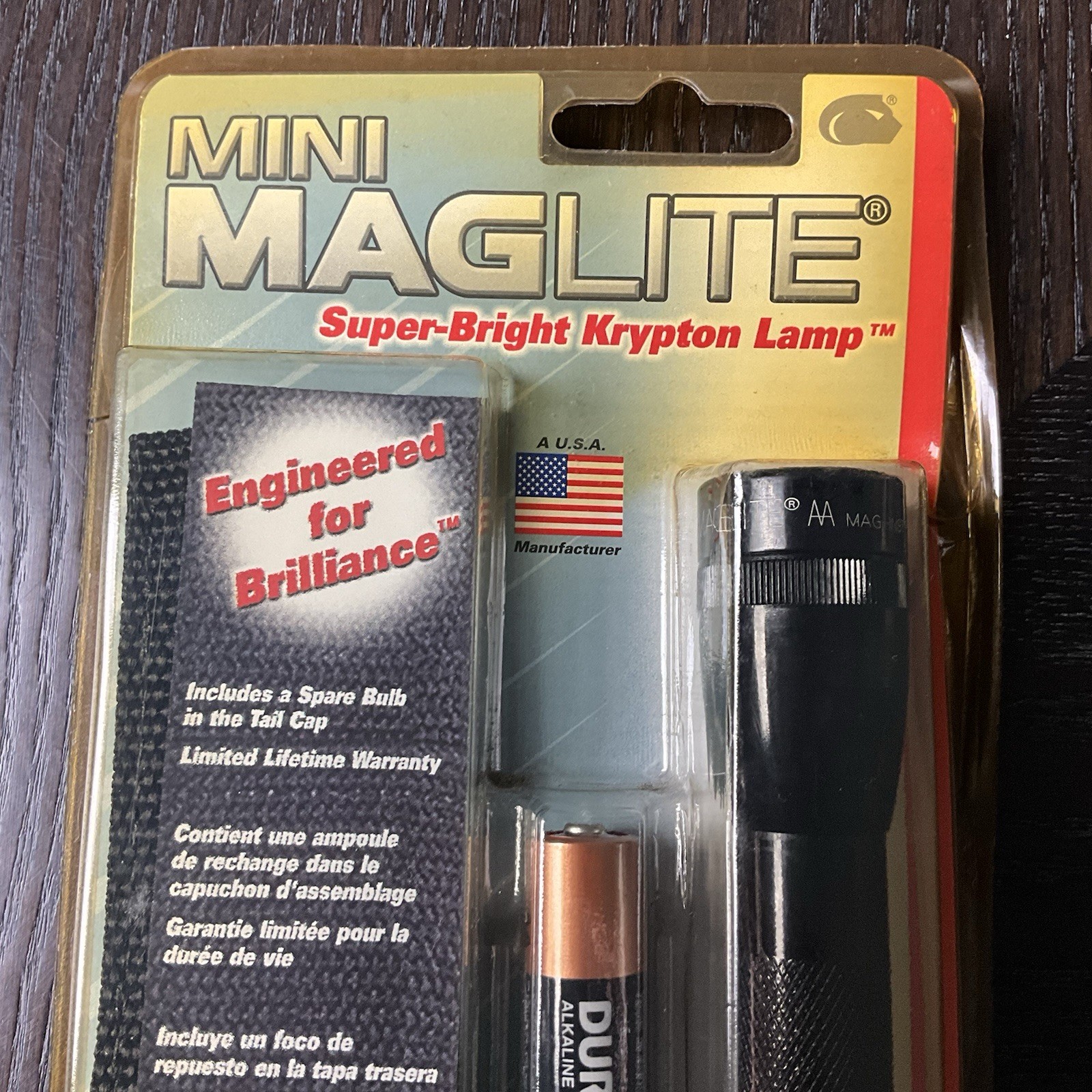 Vintage Mag-Lite MINI Flashlight AA Super-Bright Krypton Lamp NEW OLD STOCK