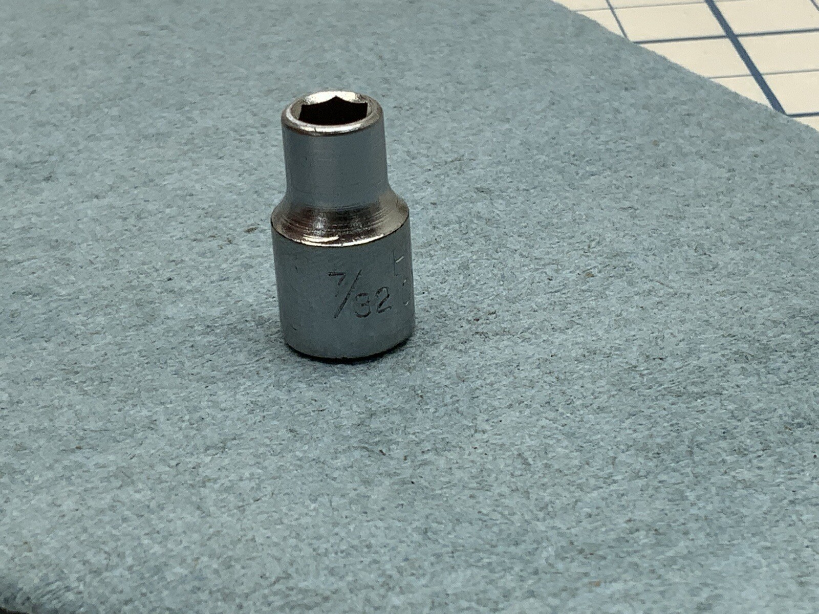 HUSKY CM-607, 1/4 drive 7/32in. 6pt Socket, USA Made