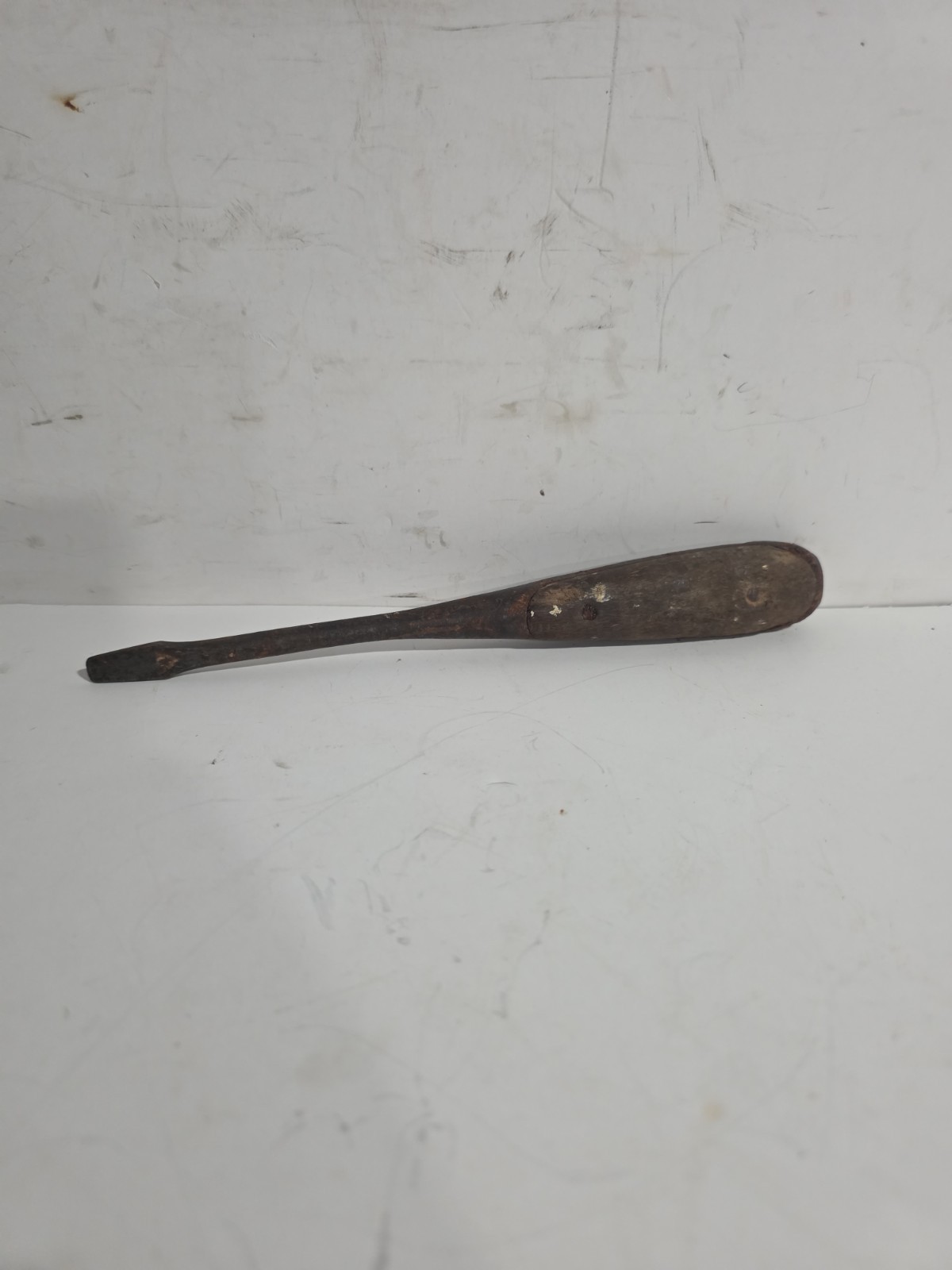 Antique 8.75” H D Smith Perfect Handle Screwdriver No 4 Made In USA Rough Bent