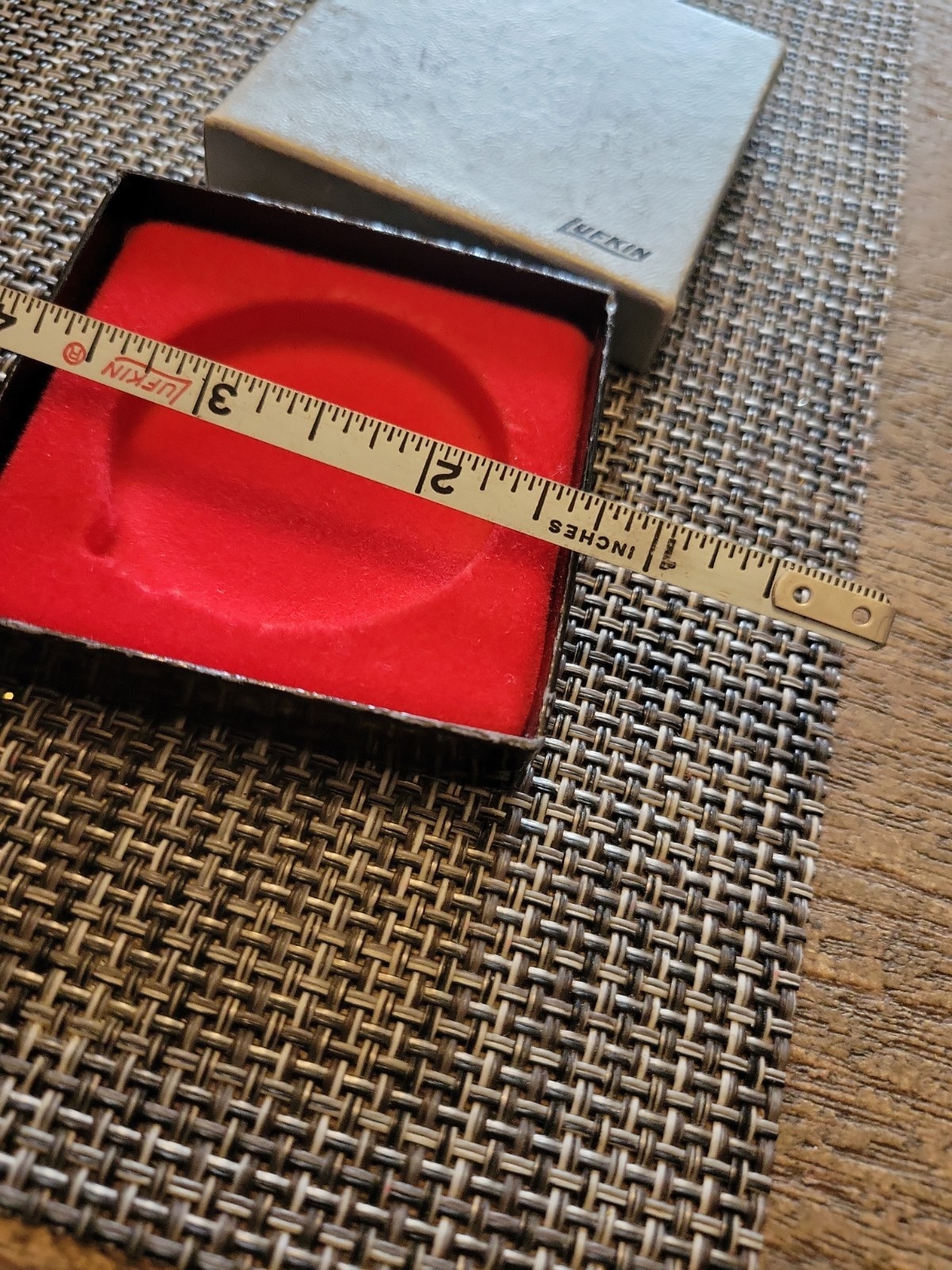 LUFKIN #W606 – 1/4” X 6’ EXECUTIVE THINLINE TAPE RULE W/BOX – U.S.A.