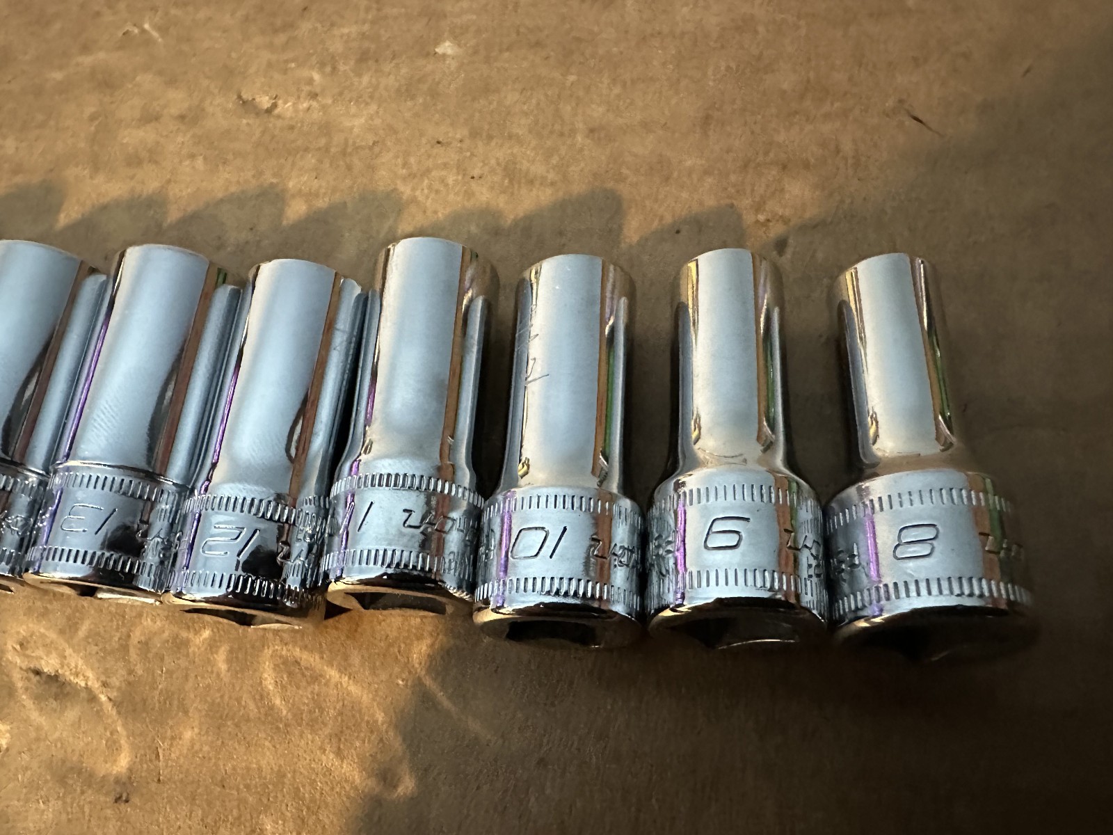 SNAP-ON 12 PC 3/8″ DR METRIC SEMI-DEEP 6 PT SOCKET SET IN METAL CARRIER 8-19 MM