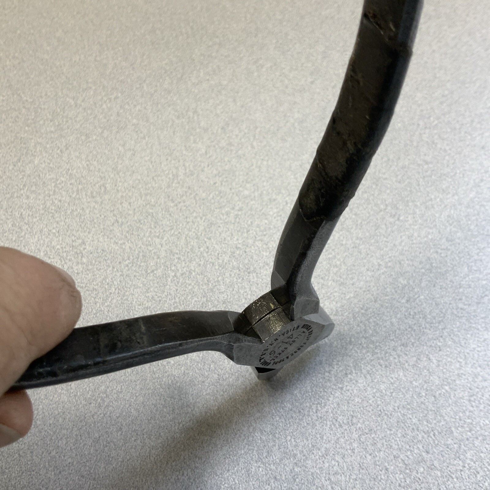 Vintage Utica Drop Forge & Tool Company 41-6 Diagonal Side Cutting Pliers USA