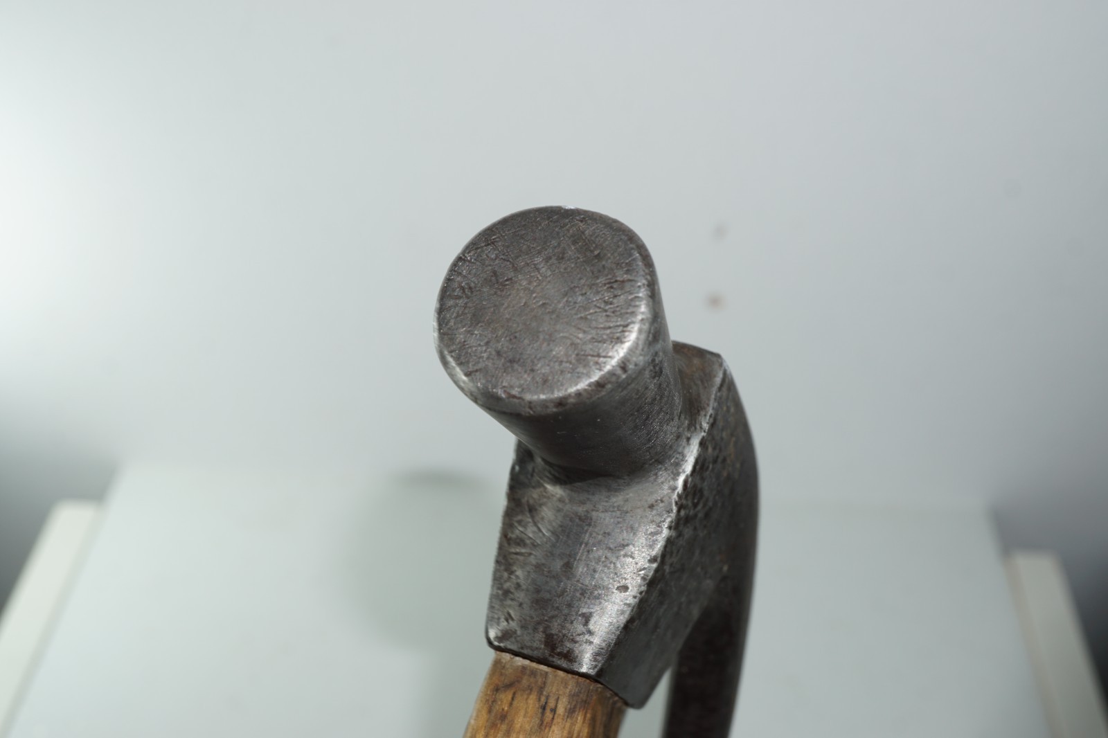 Vintage 1960’s LOCK Brand Fine Quality Carpenters Claw Hammer 628 grams 13 inch