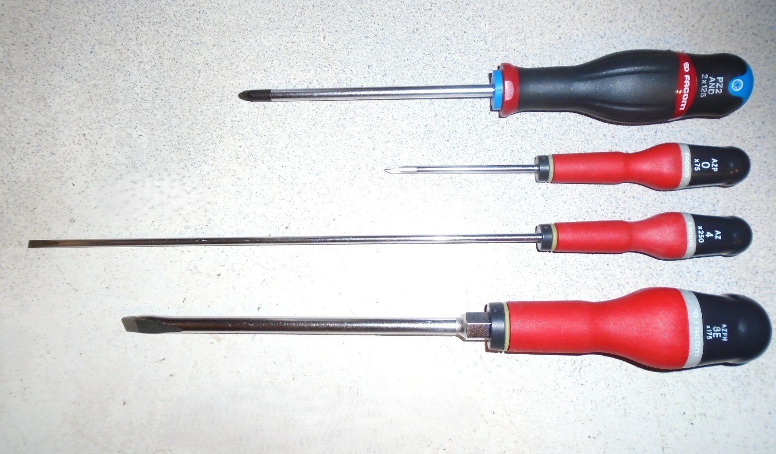 Facom Screwdriver Set PZ2 AND 2×125 AZP 0x75 Phillips AZ 4×250 AZFH 8Ex175 Flat