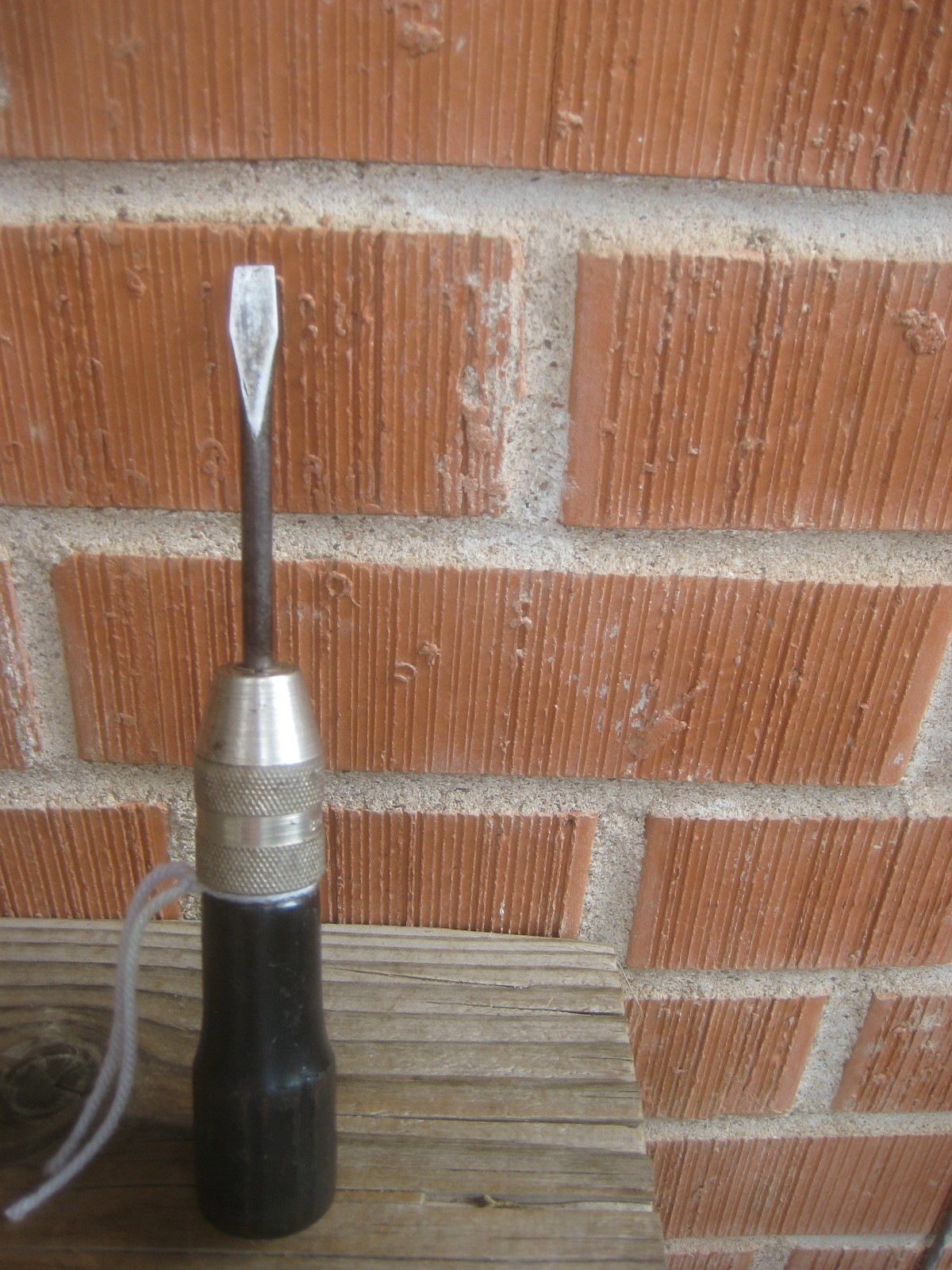 Vintage 5/16″ Tip x 3″ Steel * BRIDGEPORT * Detachable Slotted Screwdriver USA