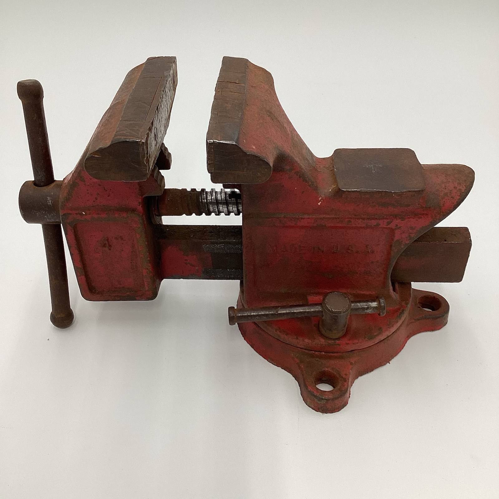 Columbian NO. 04M2 Cleveland Vice 4 inch Pre-Owned