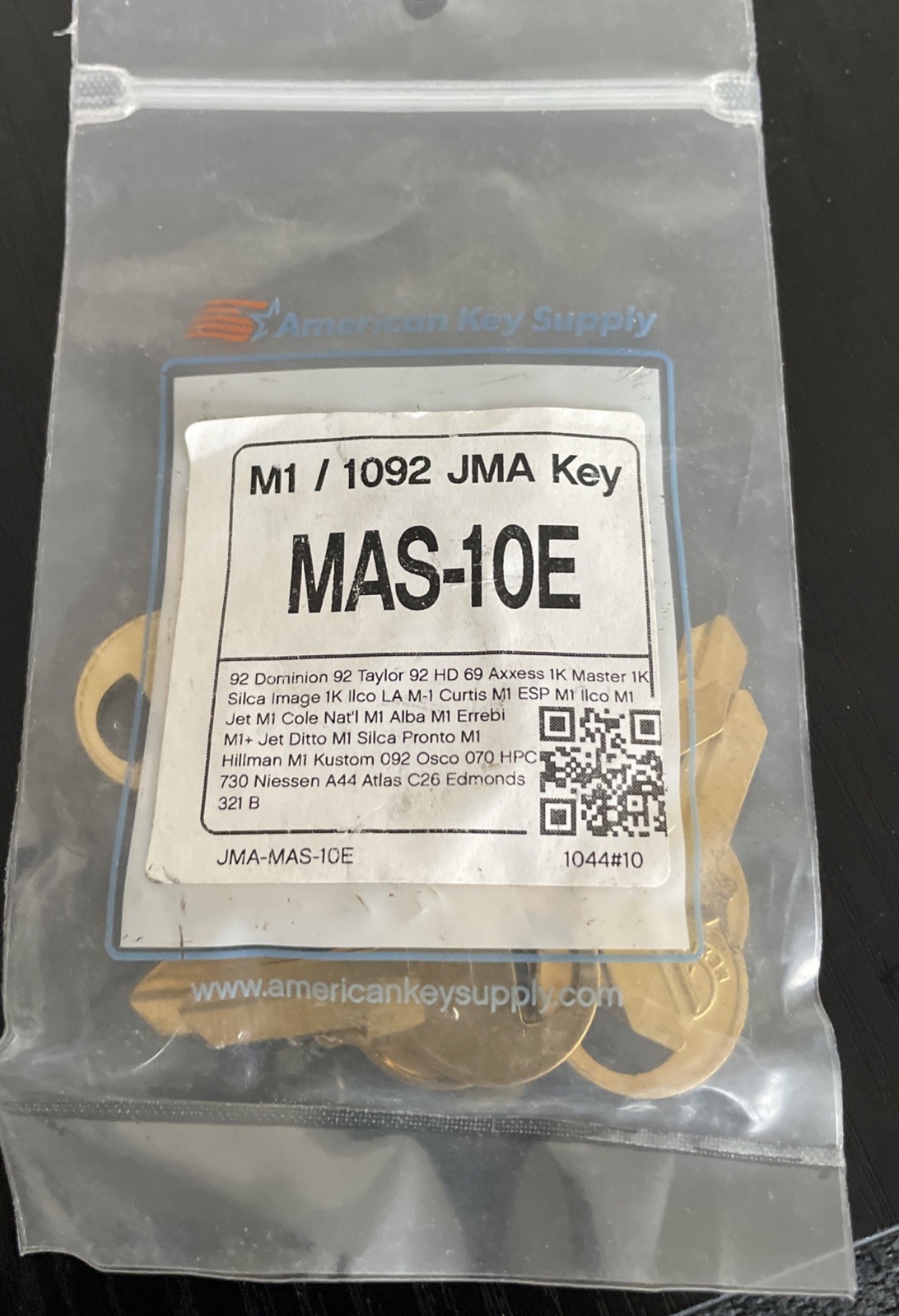 Master Lock M1 / 1092 Master 4-Pin Padlock Key 12 Keys