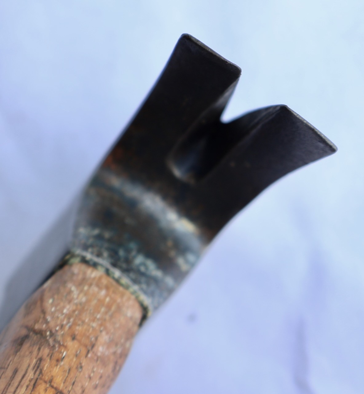 16 Oz. Stanley No. 51 1/2 Curved Claw Hammer / Notched Logo / Mt Top Tools
