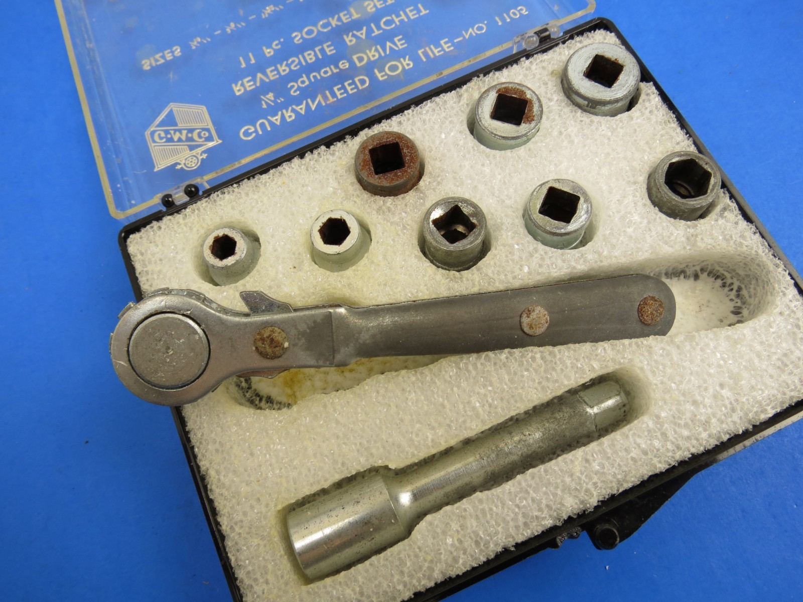 VINTAGE ORIGINAL GM CO. #1105 1/4″ REVERSIBLE RATCHET 11 Pc. SOCKET SET