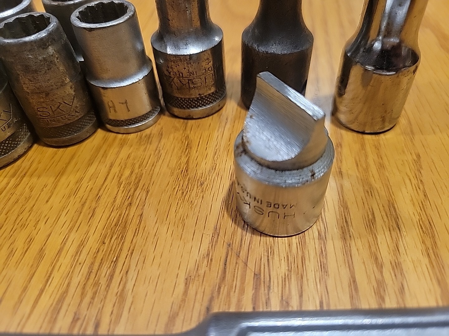 Vintage Husky CS41 1/2″ Drive Ratchet With Extensions And Sockets