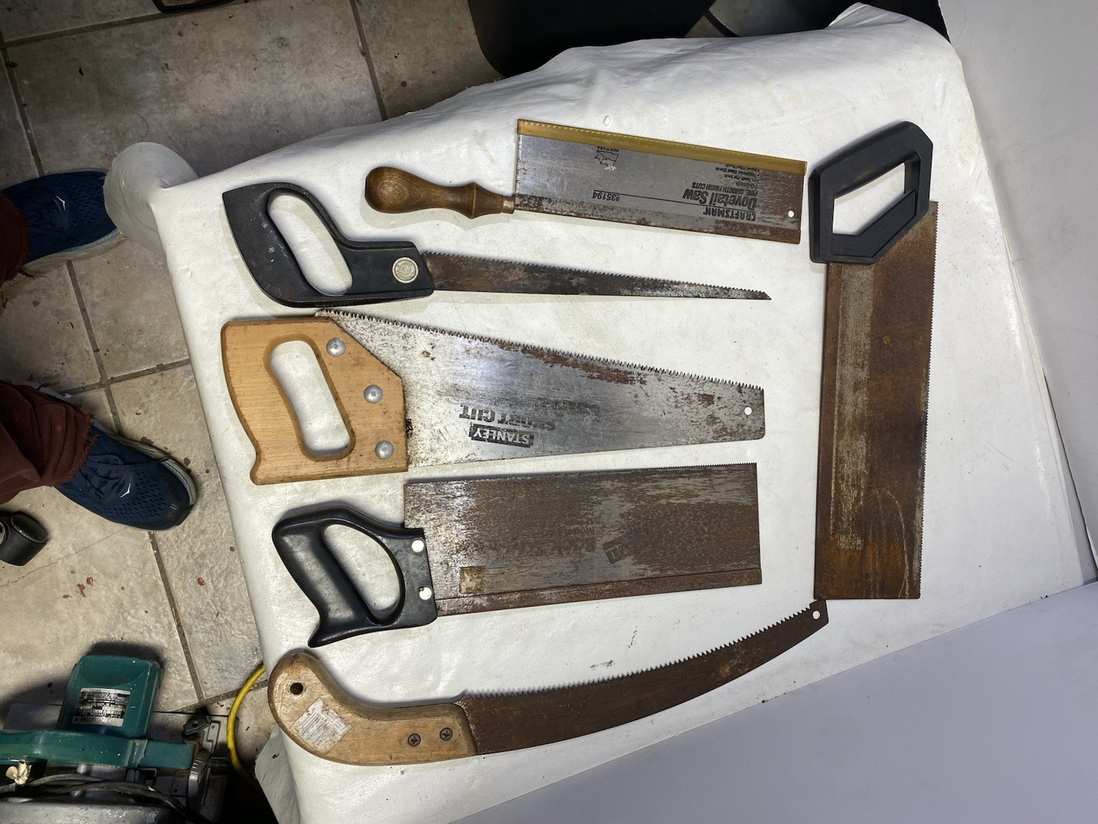 Lot 6 Assorted Hand Saws Wood Tree Drywall Saw Tool Bundle Wooden Handle Stanley