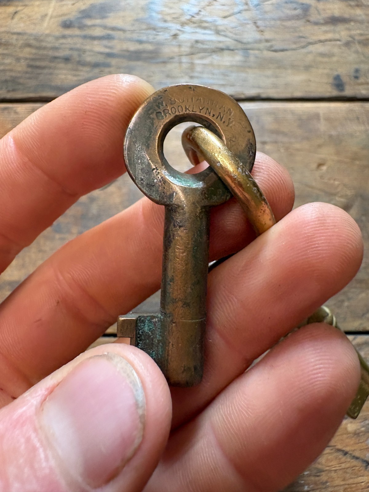 Lot 24 Vintage Skeleton Keys & Barrel Keys Assorted Antique Styles & Sizes Lock
