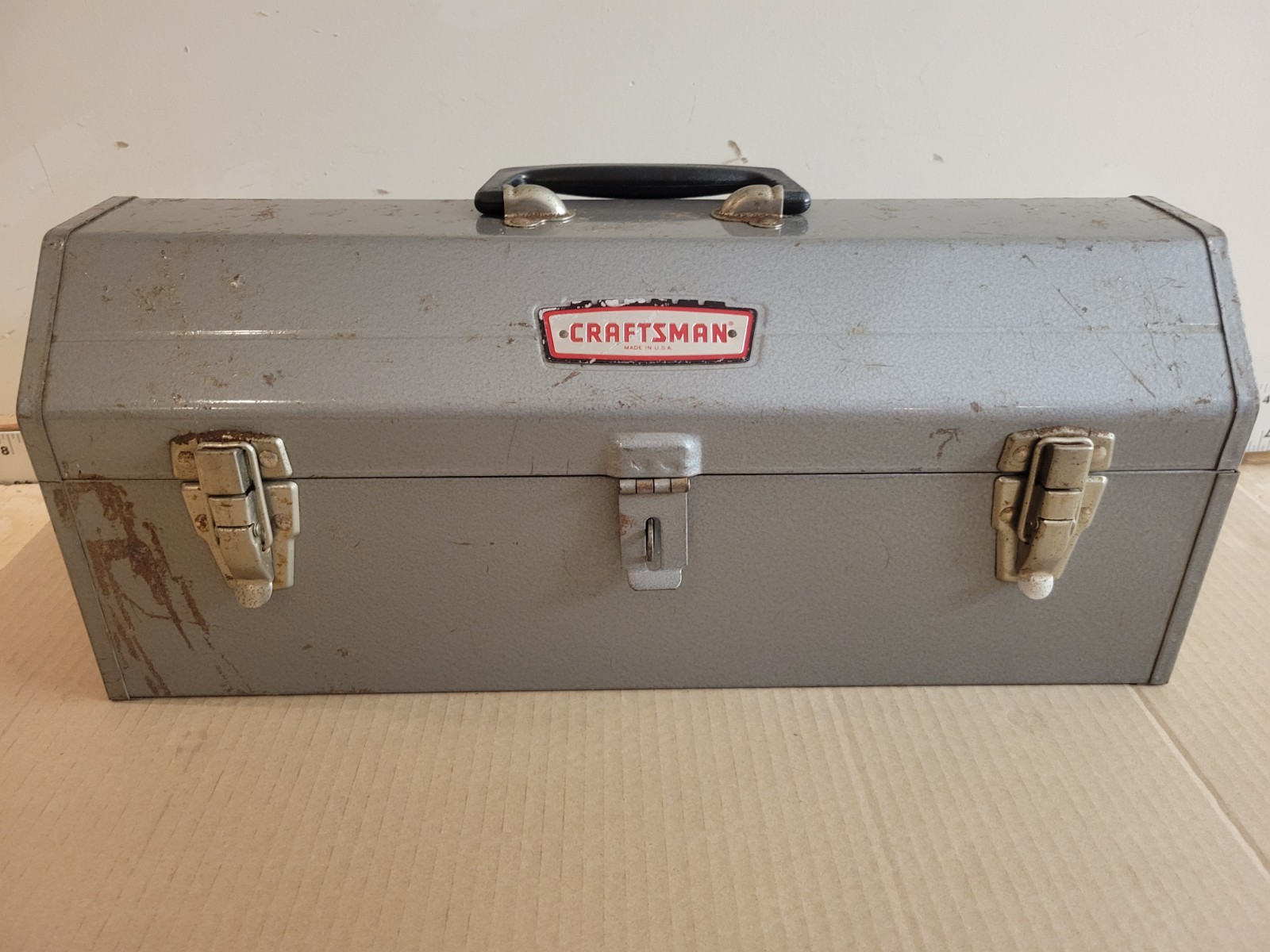 Craftsman Crown Logo Hip Roof w/ Tray Metal Tool Box Vtg USA /b