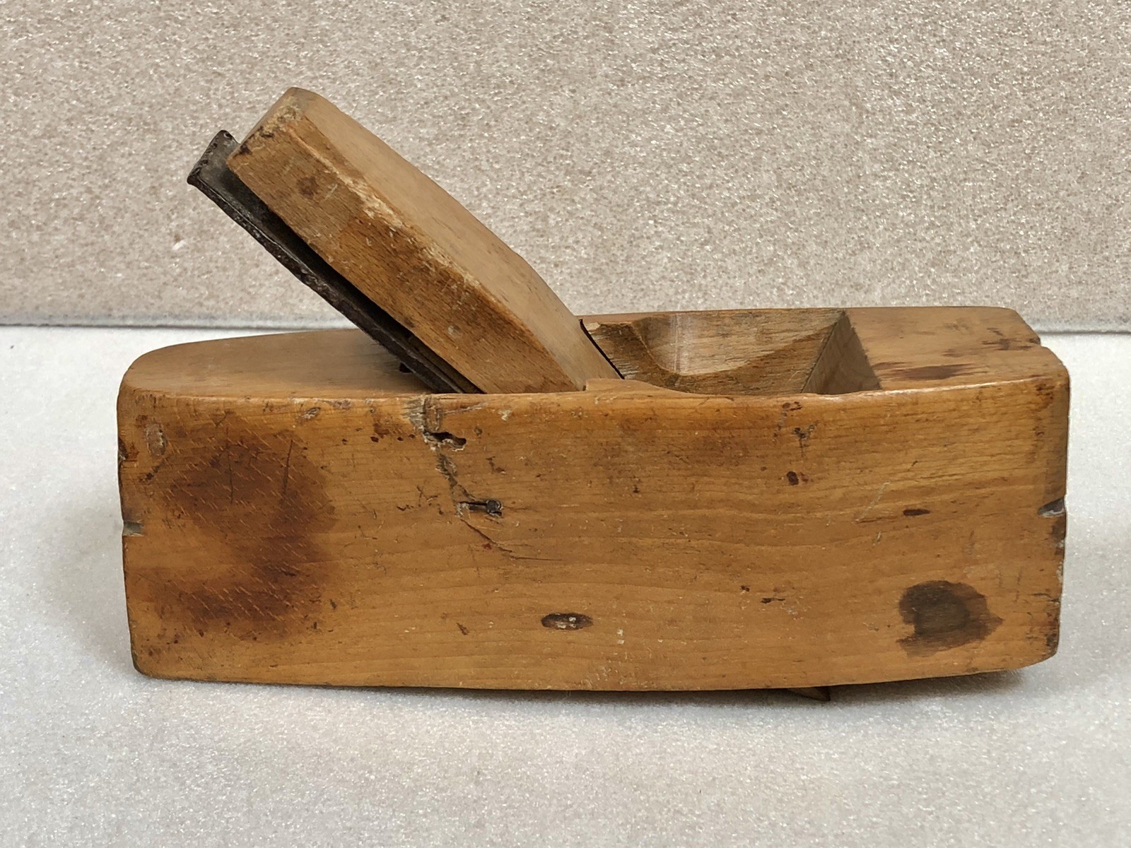 Vtg/Antique A. Monty 8″ Coffin Style Woodworking Hand Plane 2-1/8″ Blade Canada