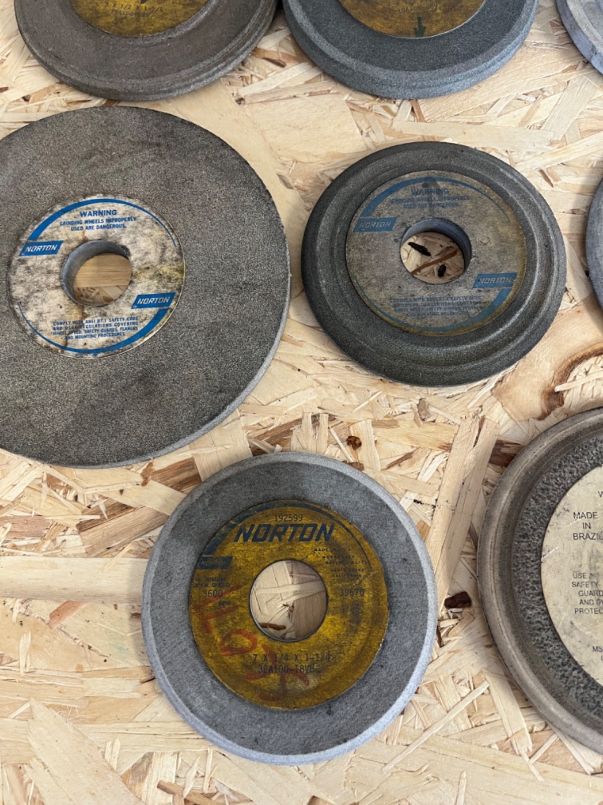 MACHINIST TOOL LATHE MILL Machinist Lot of 8 used Norton / MCS Grinding Wheels