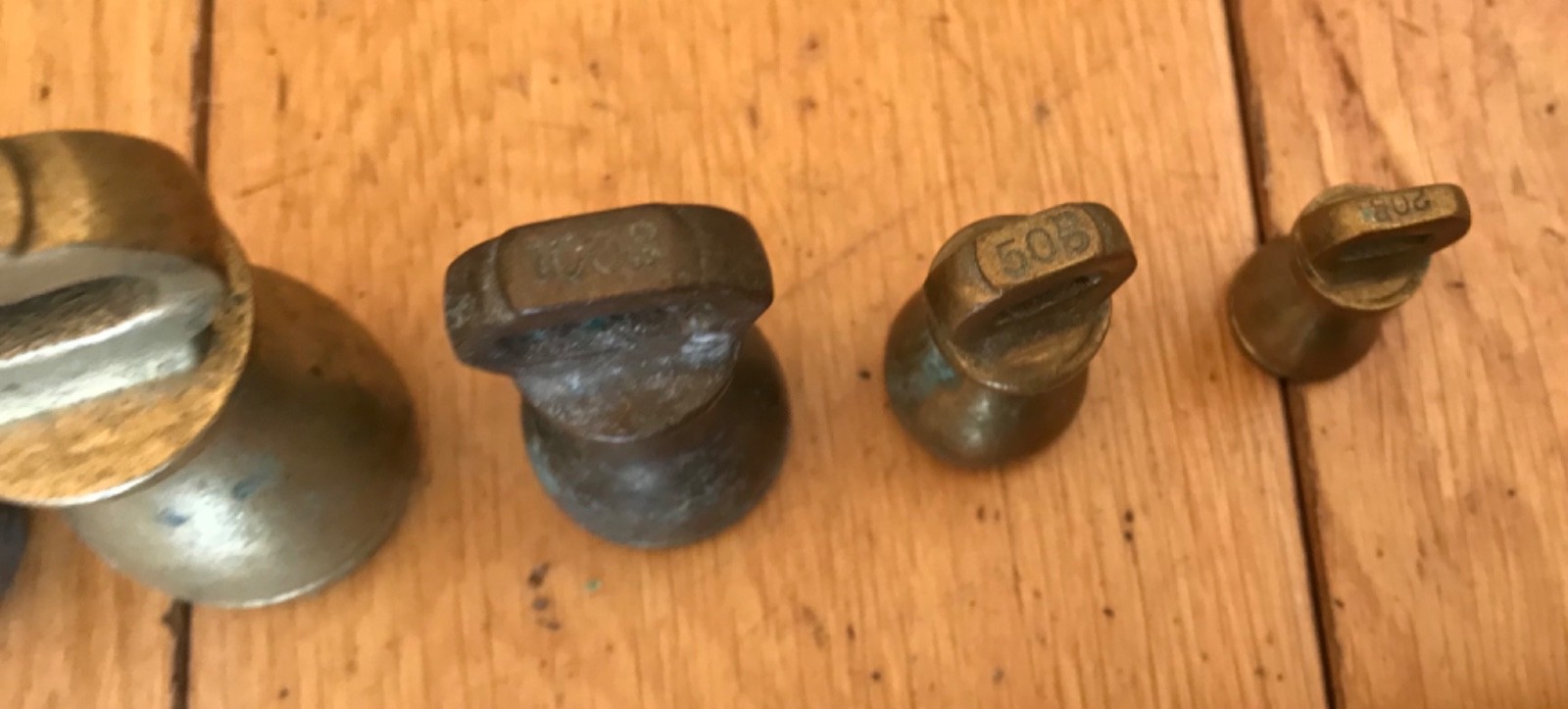 Vintage / Antique Set of 6 Brass Bell Weights/Shop Weights 800g to 20g (CD15)