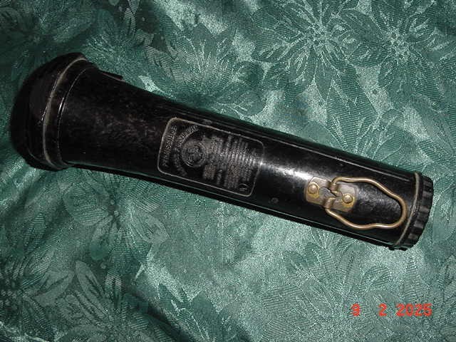 BAKELITE WW11 ERA US NAVY BLACK BRASS FLASHLIGHT STEWART R. BROWNE NICE ONE!!
