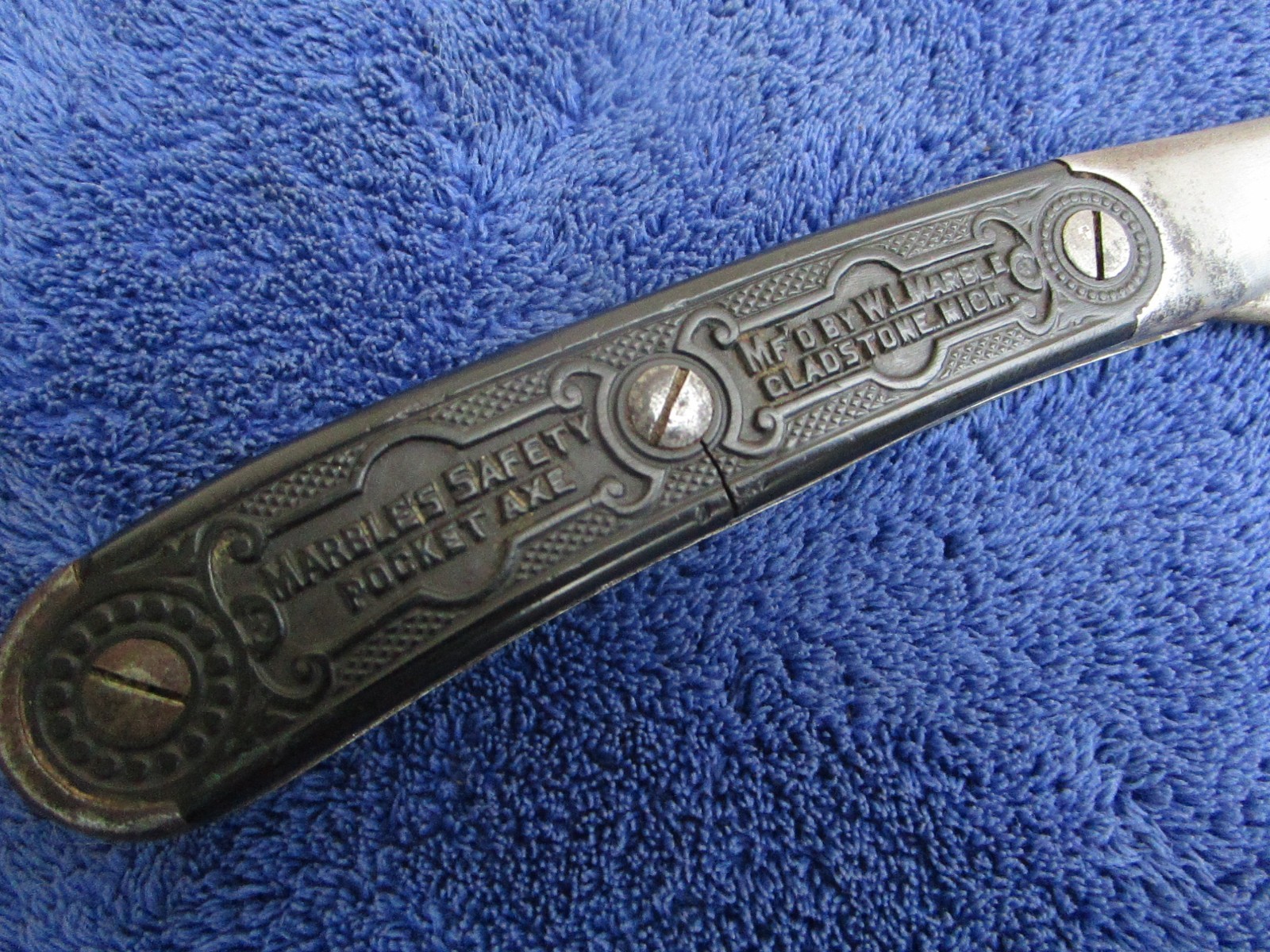 VERY RARE EARLY PATTERN ANTIQUE ORIGINAL US MARBLE SAFETY AXE 1898