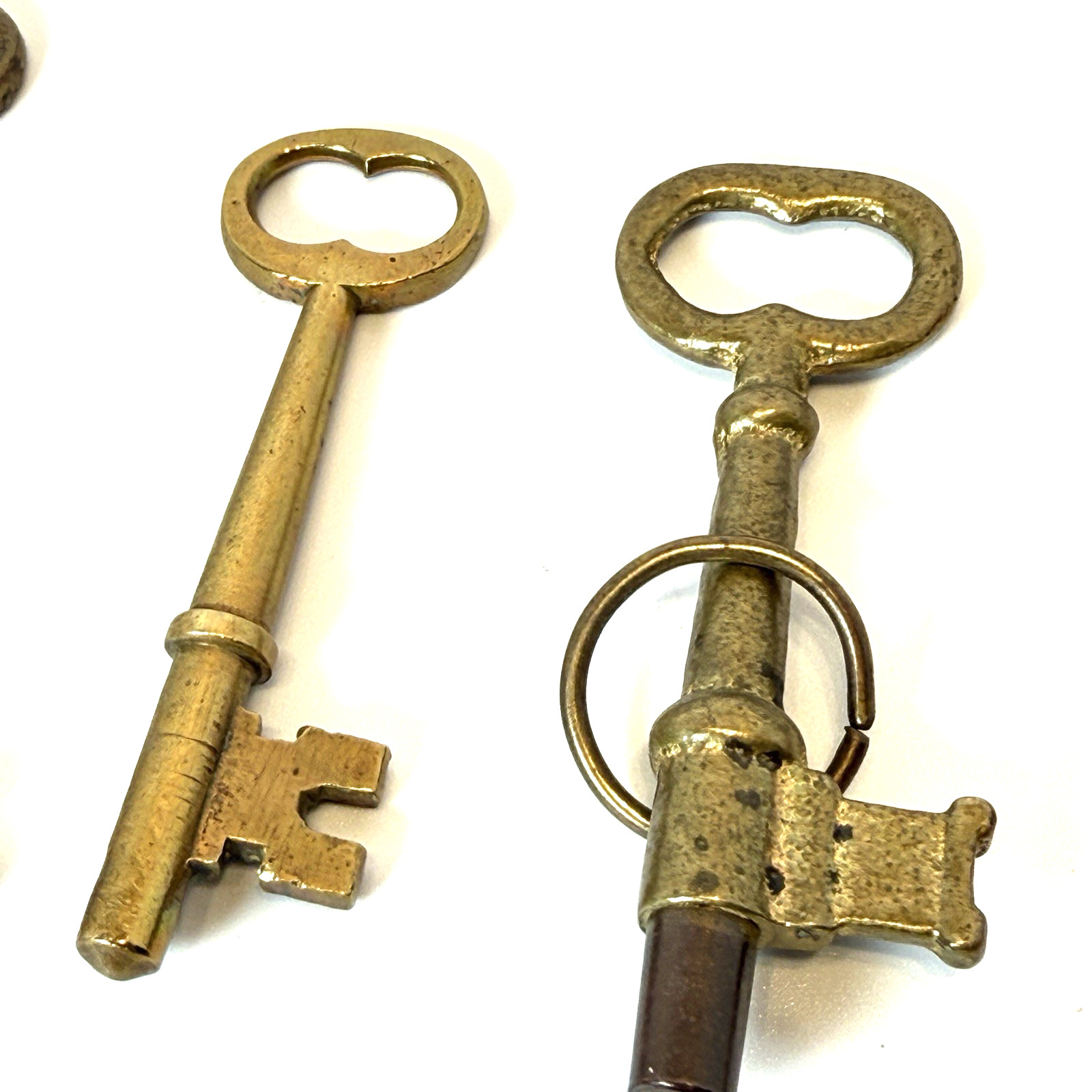 Antique Skeleton Key LOT OF 14 Cabinet Trunk Flat Door Jail Brass Clock Watch
