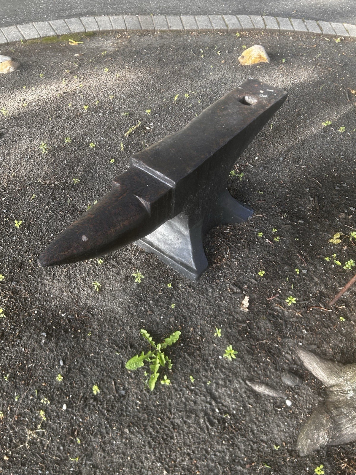 350lb cast iron Blacksmith Anvil