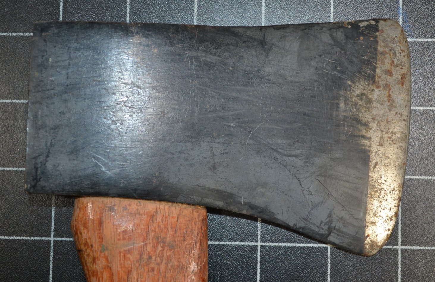 PLUMB – HUNTERS AXE – ALL ORIGINAL