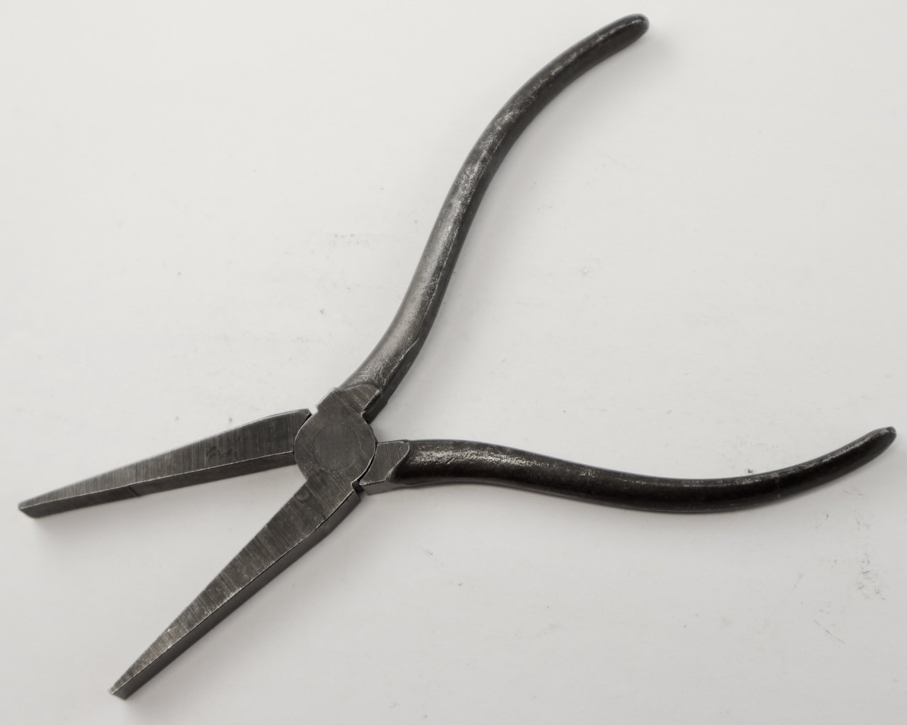 6.25” PERI (Italy) Duck Bill Pliers / Vintage Hand Tool / Mountain Top Tools