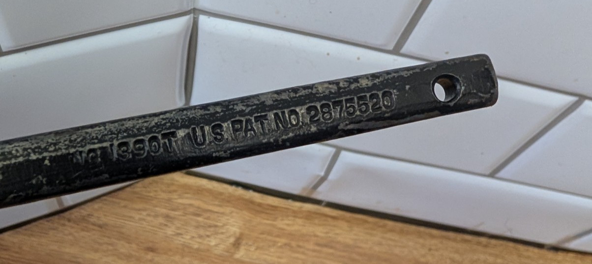 Antique HK Porter No. 1390T Pliers Cutter Nut Splitter ????