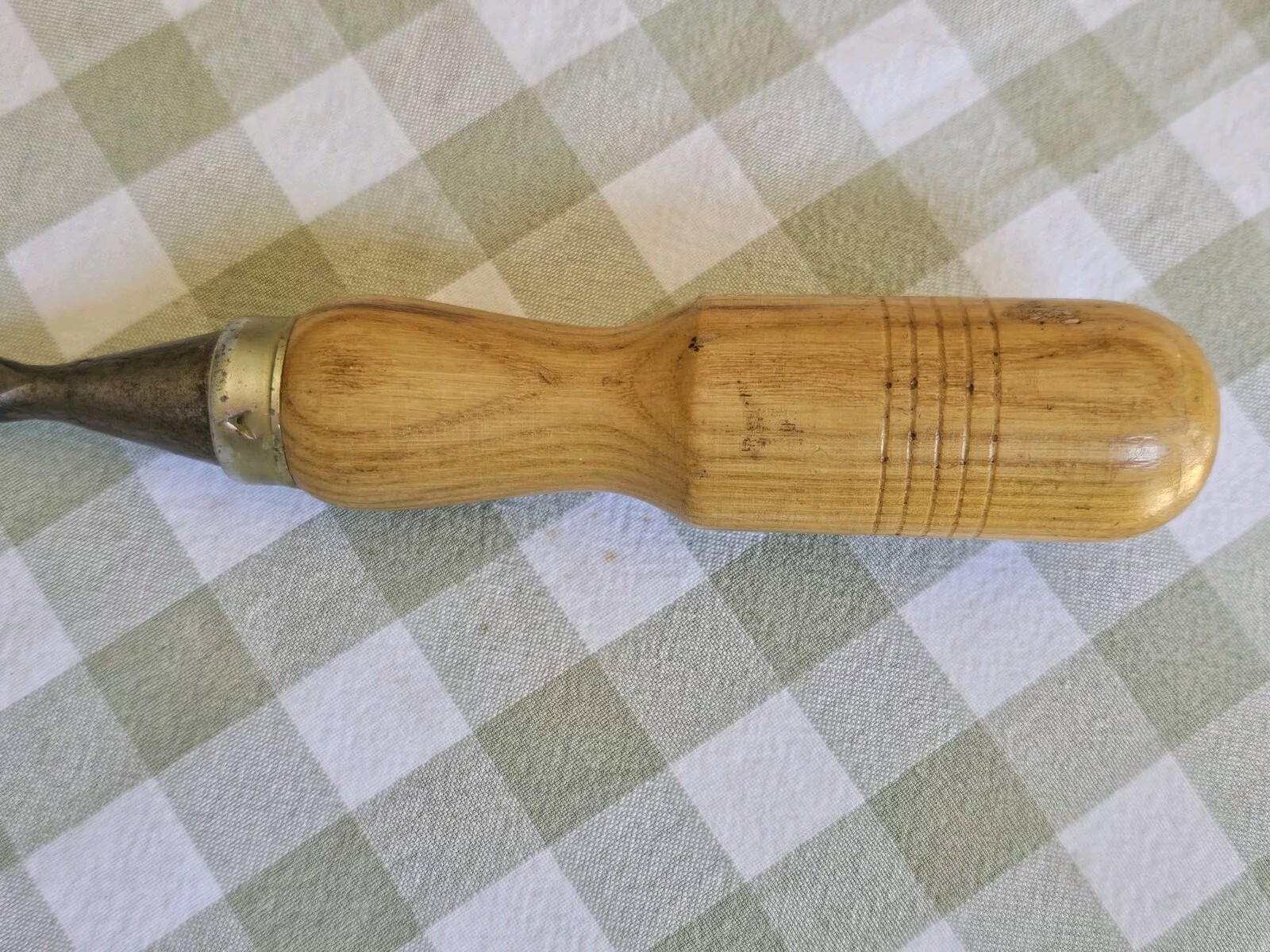 A Vintage Bevel Edge” 1/4 Marples Chisel In Very Good Condition