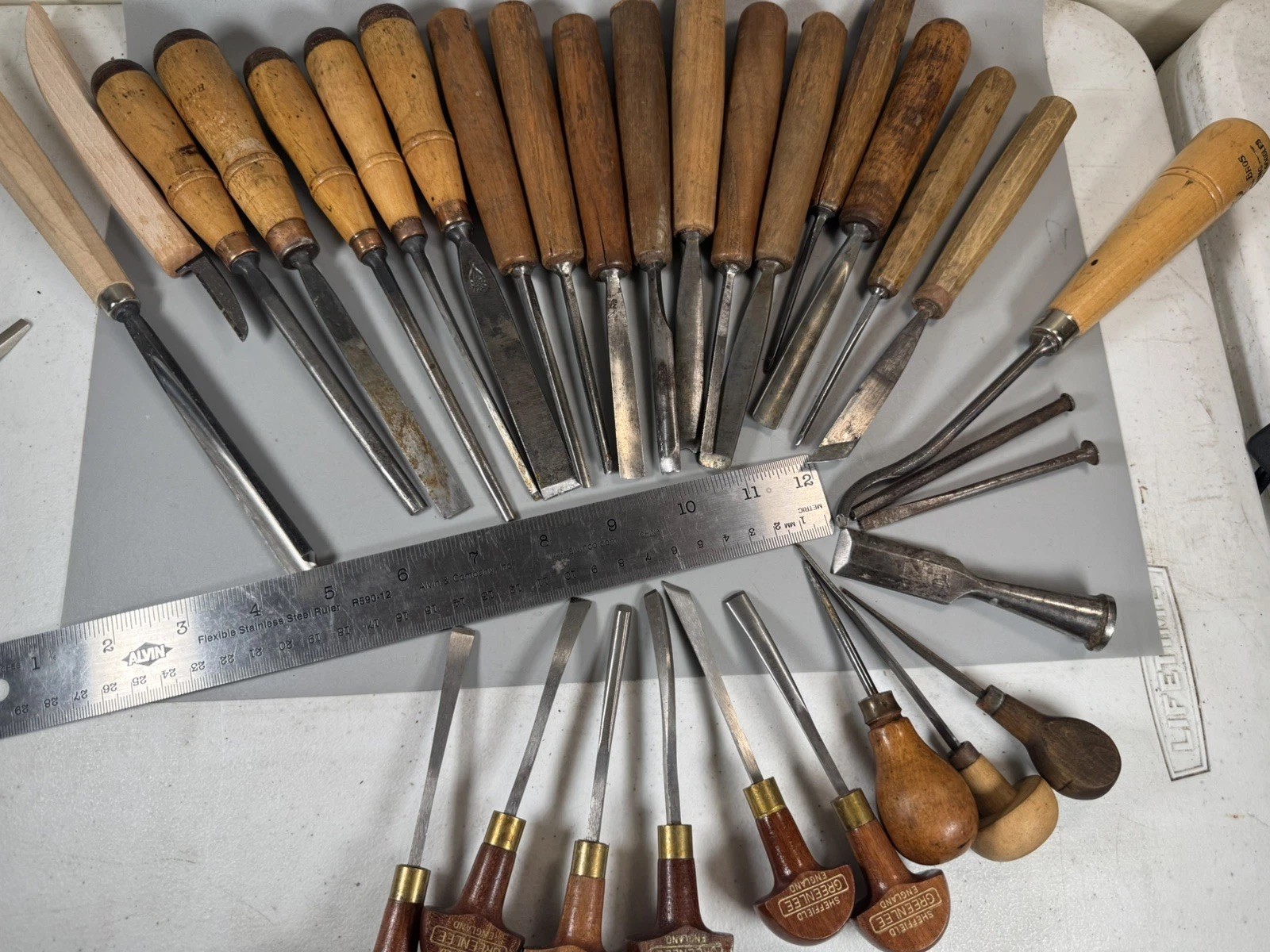 Lot of 31 Vintage Wood Carving Chisels Sheffield Henckels Buck Bros Eskilstuna