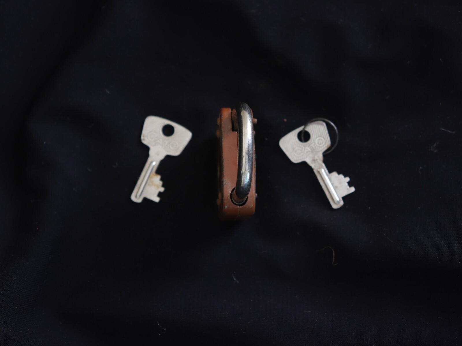 Vintage Brown Cato Elzett Rustic Padlock W/ Original Keys, Made in Hungary, Work