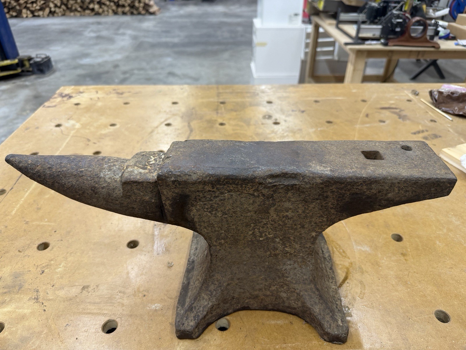Antique Peter Wright Solid Wrought Blacksmith Anvil – 80 lbs