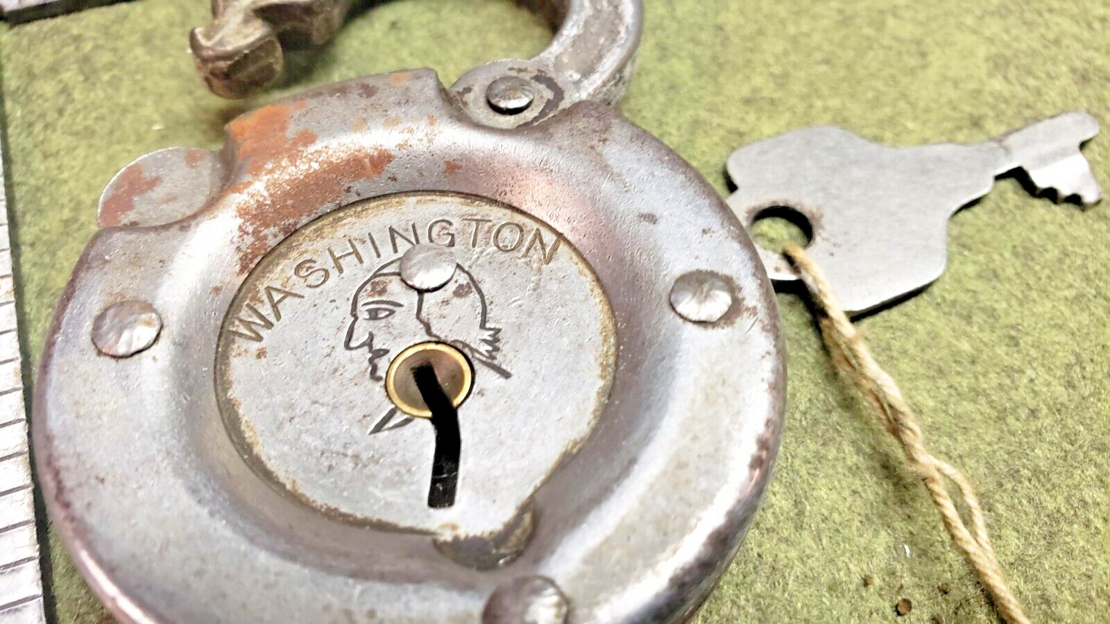 Washington Image Padlock With Working Key