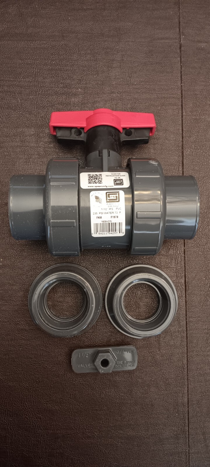 SPEARS:1839-015 TU 200 INDUSTRIAL BALL VALVE SOC/FIPT SIZE 1 1/2” MTL: PVC