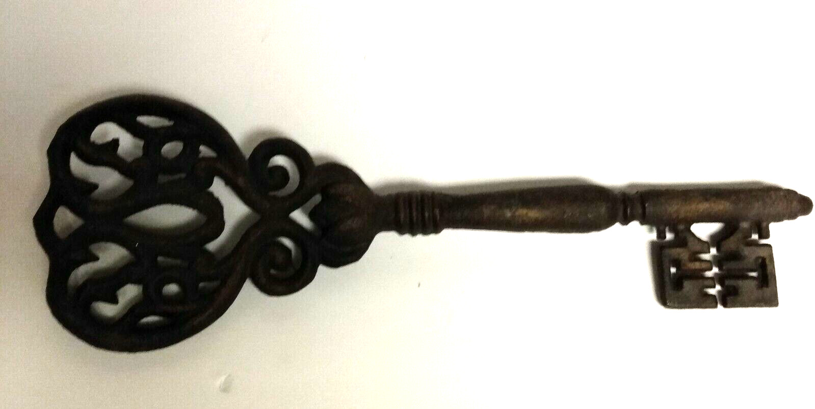 Skeleton Key Decorative Antique Style Large Iron Key Wine Cellar Key Home Decor 